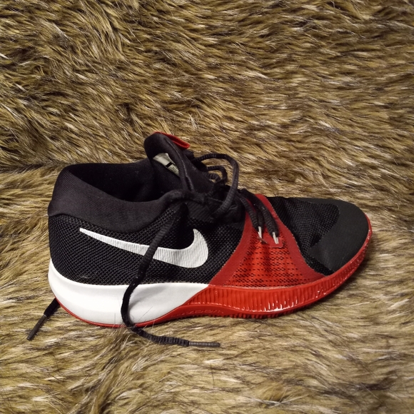 Nike Children's Red and Black Sneakers- 4.5 - Picture 9 of 10